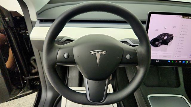 2023 Tesla Model Y Long Range AWD w/ 7-Seat Interior & White/Black Interior - 23046051 - 12