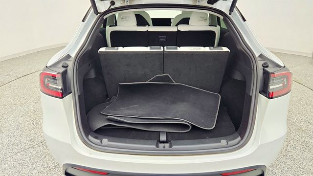 2023 Tesla Model Y Long Range AWD w/ 7-Seat White/Black Int. & 20'' Wheels - 23006184 - 26