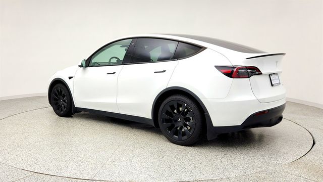 2023 Tesla Model Y Long Range AWD w/ 7-Seat White/Black Int. & 20'' Wheels - 23006184 - 6