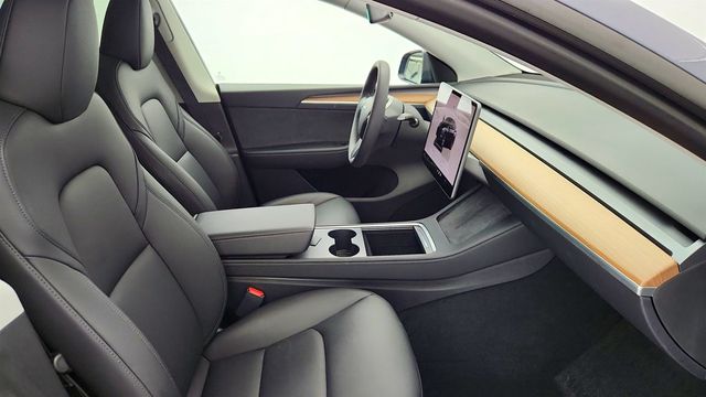 2023 Tesla Model Y Long Range AWD w/ Acceleration Boost - 23006933 - 25