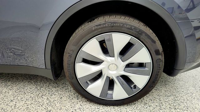 2023 Tesla Model Y Long Range AWD w/ Acceleration Boost - 23006933 - 8