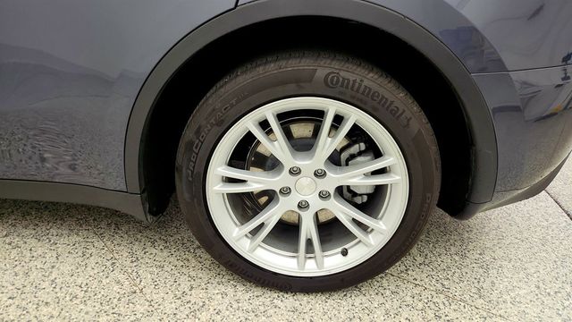 2023 Tesla Model Y Long Range AWD w/ Acceleration Boost - 23009558 - 8