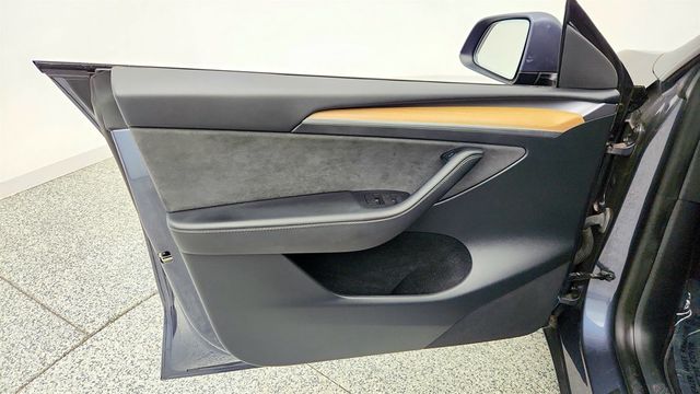 2023 Tesla Model Y Long Range AWD w/ Acceleration Boost - 23011410 - 10