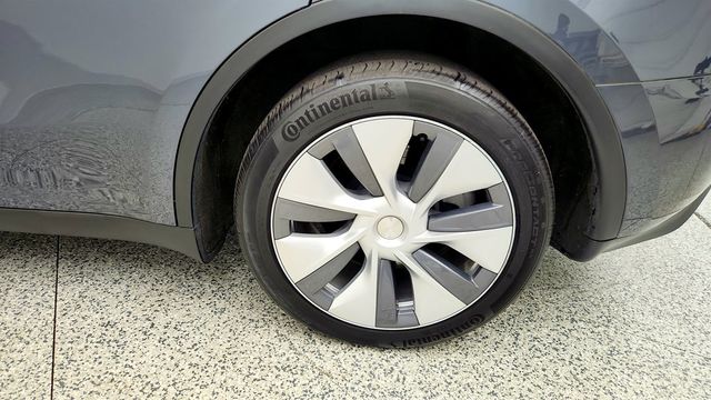 2023 Tesla Model Y Long Range AWD w/ Acceleration Boost - 23011410 - 8