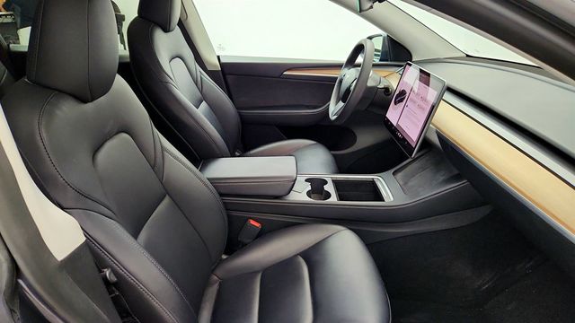 2023 Tesla Model Y Long Range AWD w/ Acceleration Boost - 23054785 - 26