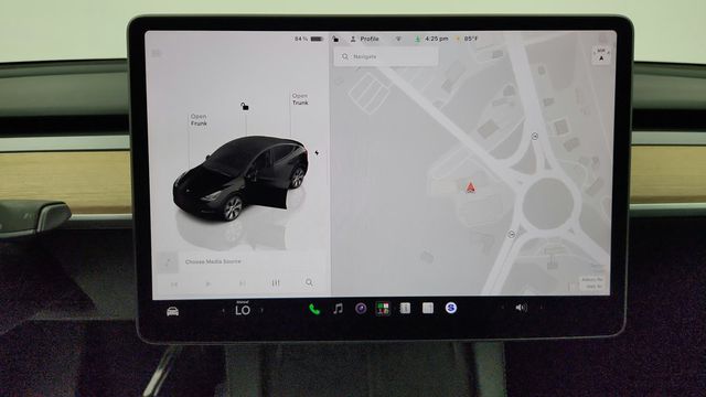 2023 Tesla Model Y Long Range AWD w/ Acceleration Boost - 23081115 - 22