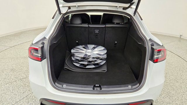 2023 Tesla Model Y Long Range AWD w/ Acceleration Boost - 23097949 - 27