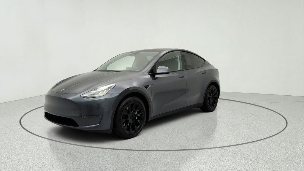 2023 Tesla Model Y Long Range AWD w/ Acceleration Boost & 20'' Induction Wheels - 23047113 | Video 1