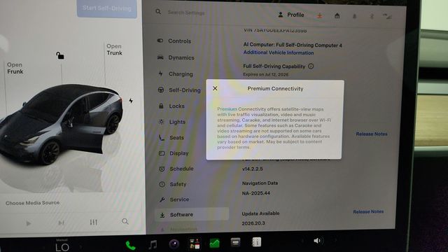 2023 Tesla Model Y Long Range AWD w/ Acceleration Boost & 20'' Induction Wheels - 23047113 - 17
