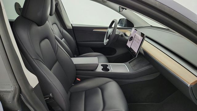 2023 Tesla Model Y Long Range AWD w/ Acceleration Boost & 20'' Induction Wheels - 23047113 - 27