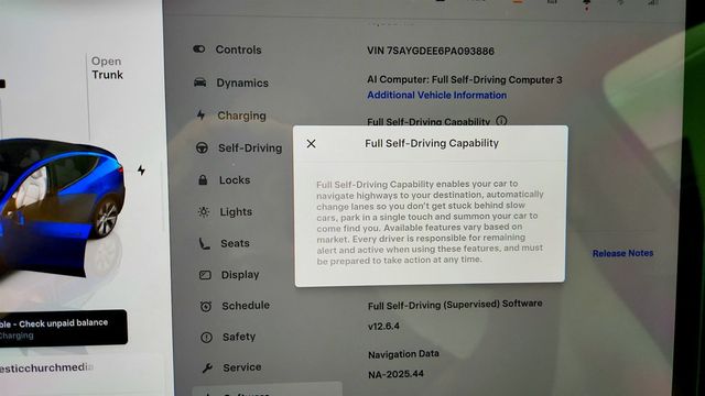 2023 Tesla Model Y Long Range AWD w/ Acceleration Boost & B&W Premium Interior - 23081827 - 15