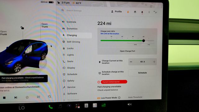 2023 Tesla Model Y Long Range AWD w/ Acceleration Boost & B&W Premium Interior - 23081827 - 18