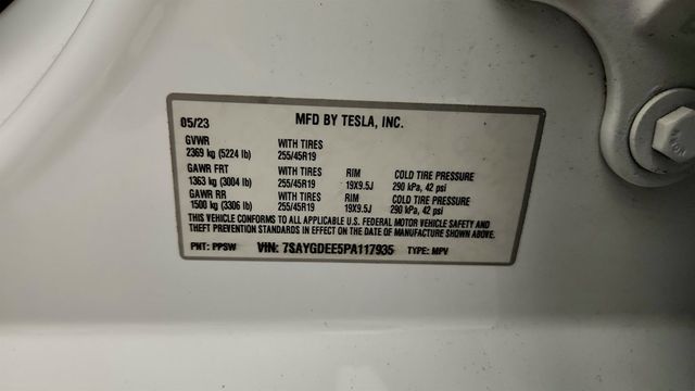 2023 Tesla Model Y Long Range AWD w/ Acceleration Boost & Premium Connectivity - 23035655 - 23