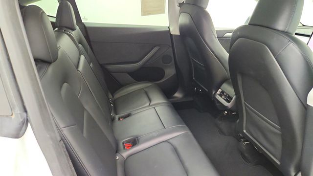 2023 Tesla Model Y Long Range AWD w/ Acceleration Boost & Premium Connectivity - 23035655 - 27