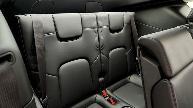 2023 Tesla Model Y Long Range AWD w/ Enhanced Autopilot, 7 Seat Int. & 20'' Wheels - 22944256 - 28