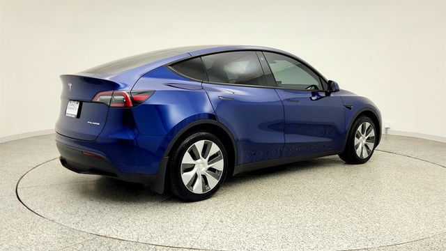 2023 Tesla Model Y Long Range AWD w/ Enhanced Autopilot & 7 Seat Interior - 23009592 - 4
