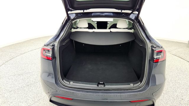 2023 Tesla Model Y Long Range AWD w/ Full Self-Driving, 20'' Wheels, B&W Interior - 23007082 - 26