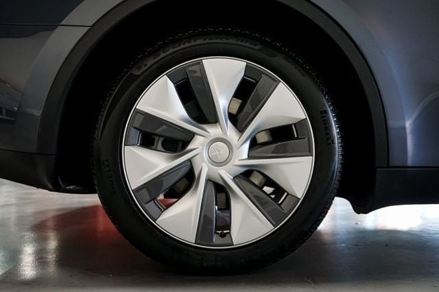 2023 Tesla Model Y *Long Range* *AWD* *White Interior* - 22964855 - 31