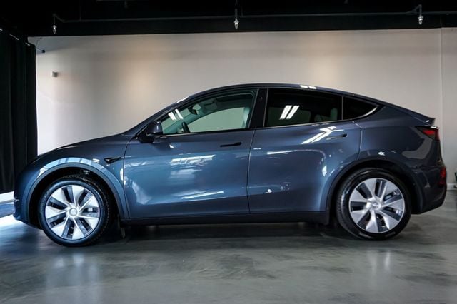 2023 Tesla Model Y *Long Range* *AWD* *White Interior* - 22964855 - 34