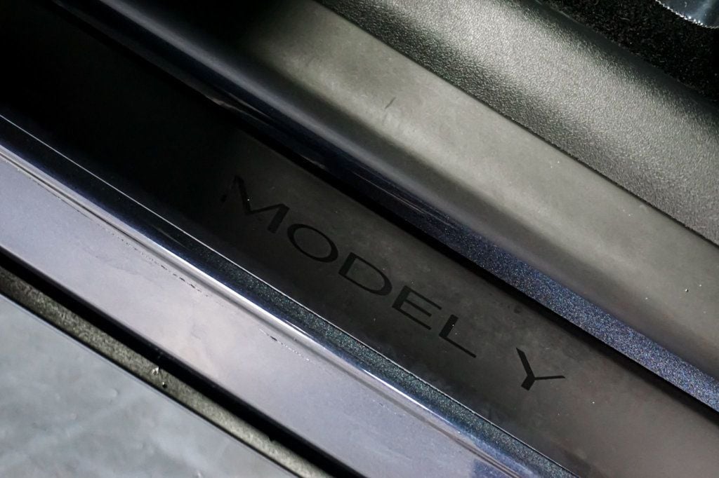2023 Tesla Model Y *Long Range* *AWD* *White Interior* - 22964855 - 37