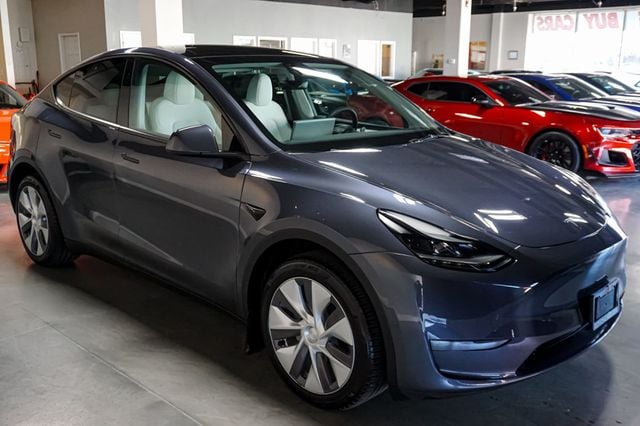 2023 Tesla Model Y *Long Range* *AWD* *White Interior* - 22964855 - 3