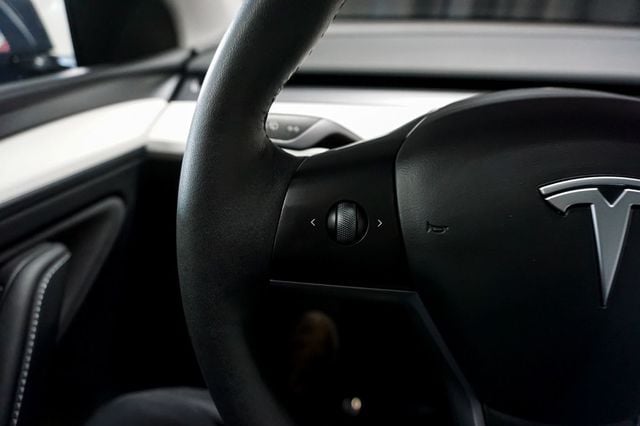 2023 Tesla Model Y *Long Range* *AWD* *White Interior* - 22964855 - 45