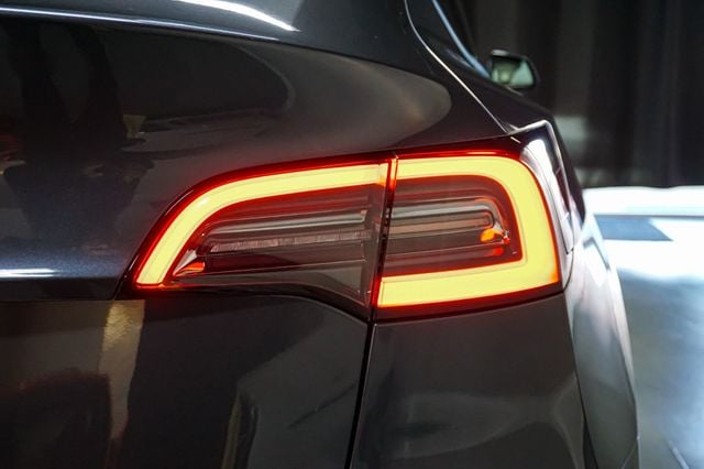 2023 Tesla Model Y *Long Range* *AWD* *White Interior* - 22964855 - 59