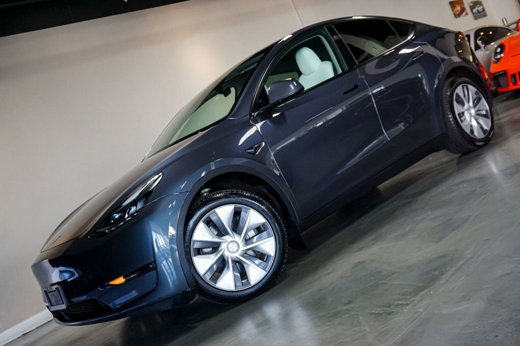 2023 Tesla Model Y *Long Range* *AWD* *White Interior* - 22964855 - 61