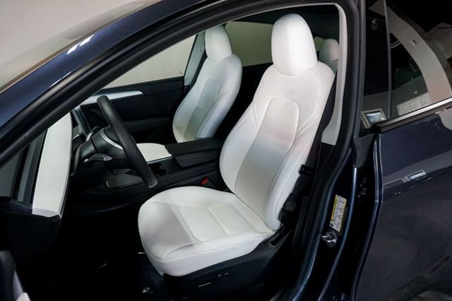 2023 Tesla Model Y *Long Range* *AWD* *White Interior* - 22964855 - 8