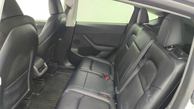 2023 Tesla Model Y Long Range AWD with 20'' Induction Wheels & 7-Passenger Seating - 23009174 - 24