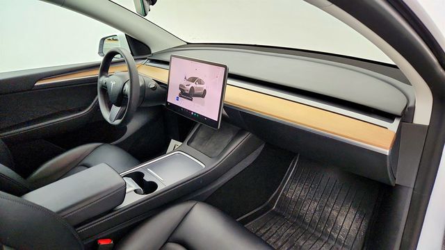 2023 Tesla Model Y Long Range AWD with 20'' Induction Wheels & 7-Passenger Seating - 23009174 - 29