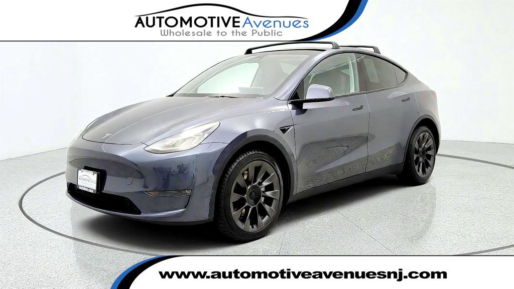 2023 Tesla Model Y Long Range AWD with 20'' Induction Wheels & Acceleration Boost - 23081757 | Video 1