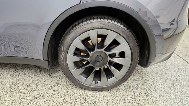 2023 Tesla Model Y Long Range AWD with 20'' Induction Wheels & Acceleration Boost - 23081757 - 8