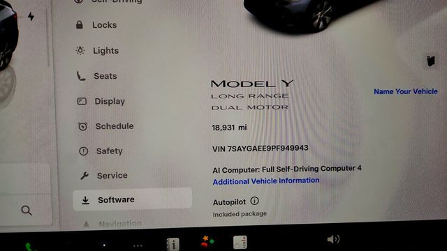 2023 Tesla Model Y Long Range AWD with 7-Passenger Seating - 23016913 - 11