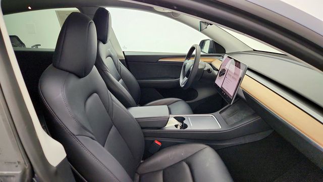 2023 Tesla Model Y Long Range AWD with 7-Passenger Seating - 23016913 - 25