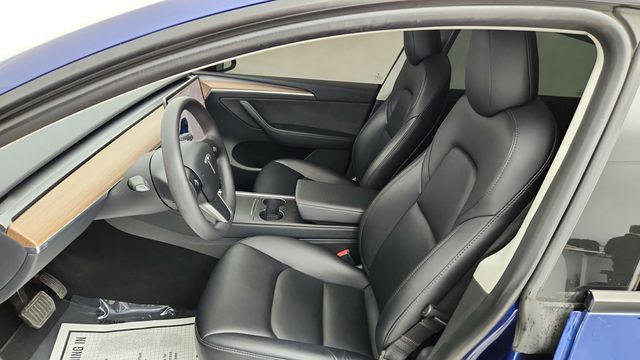 2023 Tesla Model Y Long Range AWD with 7 Seat Interior & 20'' Induction Wheels - 22949150 - 24