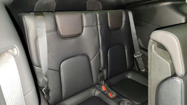 2023 Tesla Model Y Long Range AWD with 7 Seat Interior & 20'' Induction Wheels - 22949150 - 27