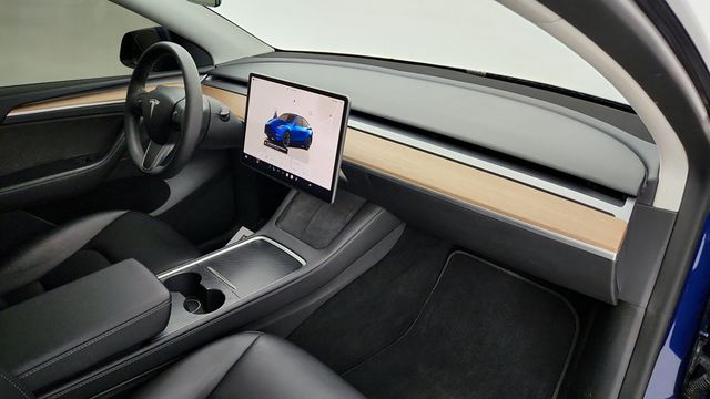2023 Tesla Model Y Long Range AWD with 7 Seat Interior & 20'' Induction Wheels - 22949150 - 30