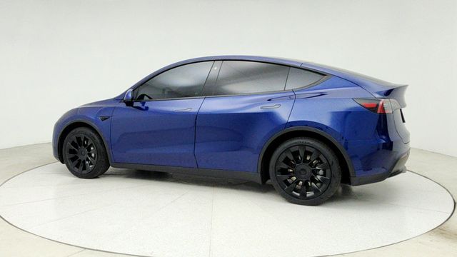 2023 Tesla Model Y Long Range AWD with 7 Seat Interior & 20'' Induction Wheels - 22949150 - 6