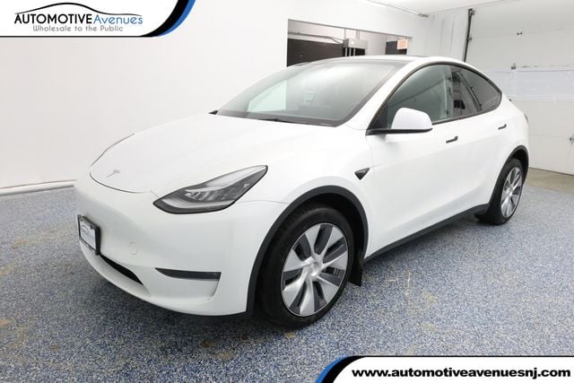 2023 Tesla Model Y Long Range AWD with Acceleration Boost - 22937939 - 0