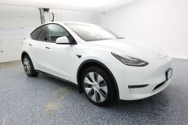 2023 Tesla Model Y Long Range AWD with Acceleration Boost - 22937939 - 1