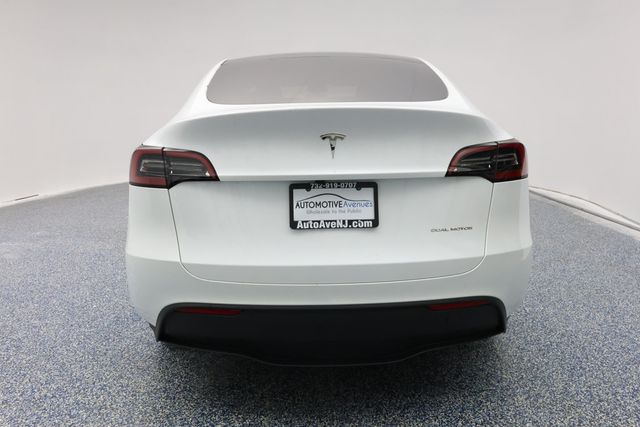 2023 Tesla Model Y Long Range AWD with Acceleration Boost - 22937939 - 3
