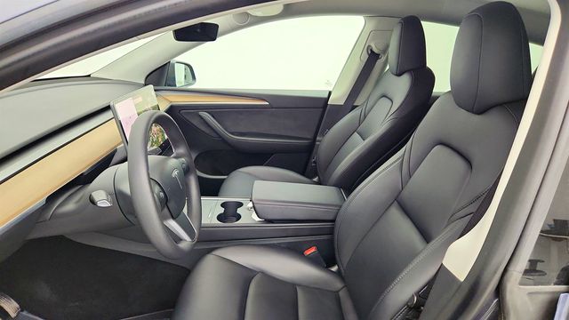 2023 Tesla Model Y Long Range AWD w/ Self-Driving, Acceleration Boost & 7 Seat Int. - 23024419 - 23