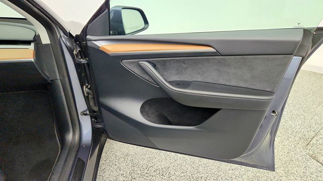 2023 Tesla Model Y Long Range AWD w/ Self-Driving, Acceleration Boost & 7 Seat Int. - 23024419 - 29