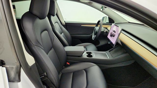 2023 Tesla Model Y Long Range AWD w/ Traffic-Aware Cruise Control - 23037789 - 28