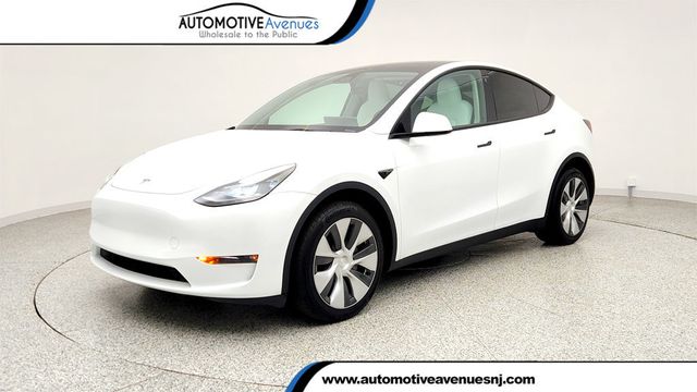 2023 Tesla Model Y Long Range AWD w/ White/Black Premium Int. & Acceleration Boost - 23006213 - 0