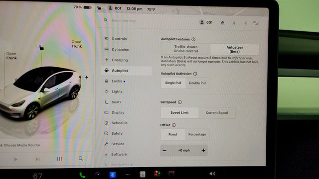2023 Tesla Model Y Long Range AWD w/ White/Black Premium Int. & Acceleration Boost - 23006213 - 19