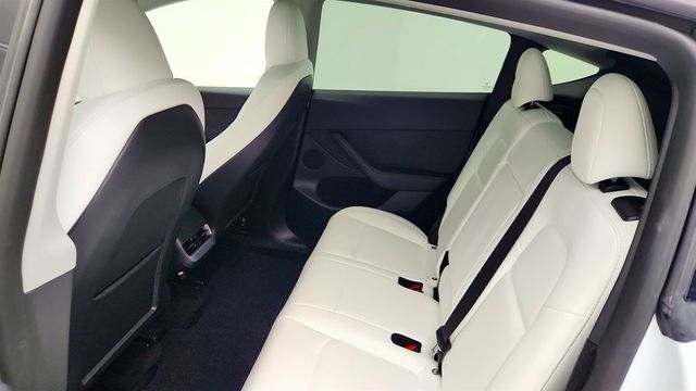 2023 Tesla Model Y Long Range AWD w/ White/Black Premium Int. & Acceleration Boost - 23006213 - 24