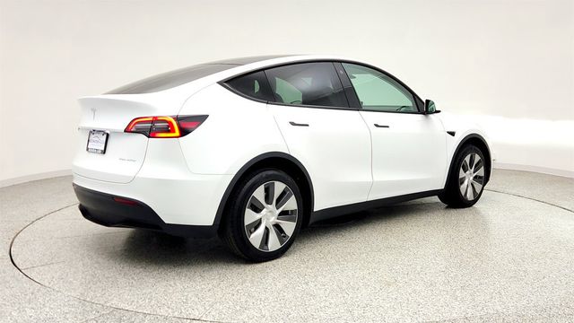 2023 Tesla Model Y Long Range AWD w/ White/Black Premium Int. & Acceleration Boost - 23006213 - 4