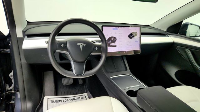 2023 Tesla Model Y Long Range AWD w/ White & Black Premium Interior - 23041706 - 11